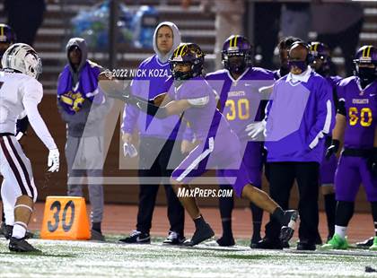 Thumbnail 3 in Lynwood vs. Rosemead (CIF SS D14 Playoffs) photogallery.