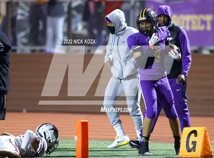 Thumbnail 2 in Lynwood vs. Rosemead (CIF SS D14 Playoffs) photogallery.