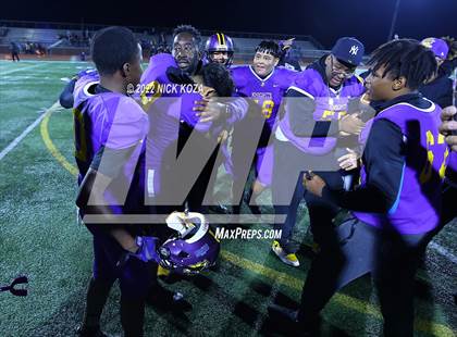 Thumbnail 2 in Lynwood vs. Rosemead (CIF SS D14 Playoffs) photogallery.