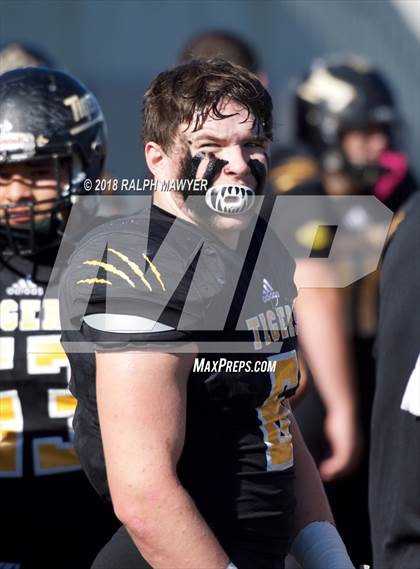 Thumbnail 1 in Sealy vs. Boerne (UIL 4A Area Playoff) photogallery.