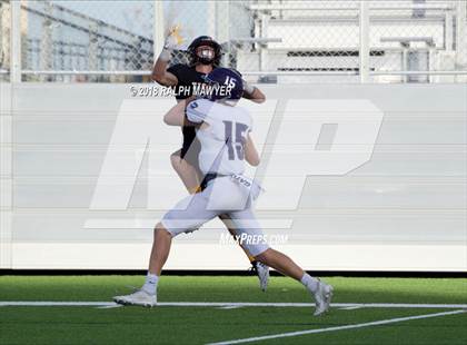 Thumbnail 1 in Sealy vs. Boerne (UIL 4A Area Playoff) photogallery.