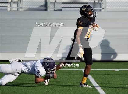 Thumbnail 1 in Sealy vs. Boerne (UIL 4A Area Playoff) photogallery.