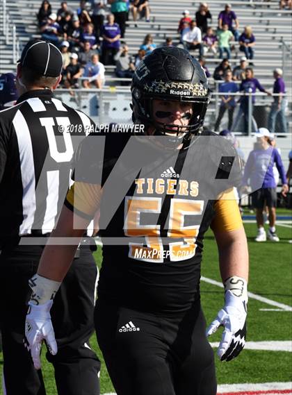 Thumbnail 3 in Sealy vs. Boerne (UIL 4A Area Playoff) photogallery.