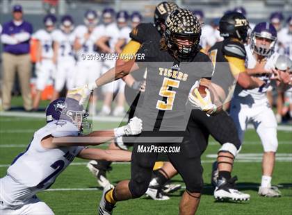 Thumbnail 2 in Sealy vs. Boerne (UIL 4A Area Playoff) photogallery.