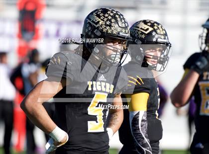 Thumbnail 1 in Sealy vs. Boerne (UIL 4A Area Playoff) photogallery.