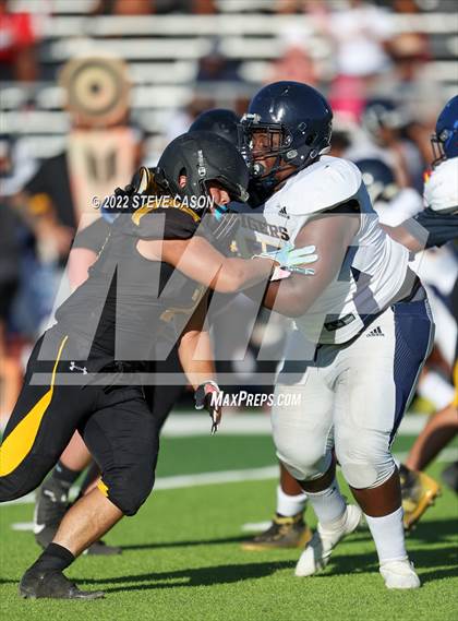 Thumbnail 2 in Inderkum @ Del Oro photogallery.