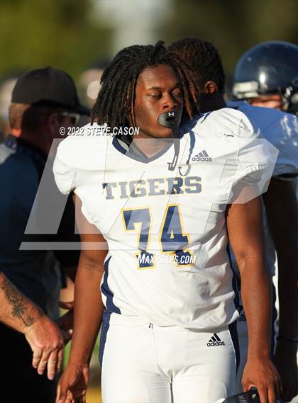 Thumbnail 1 in Inderkum @ Del Oro photogallery.