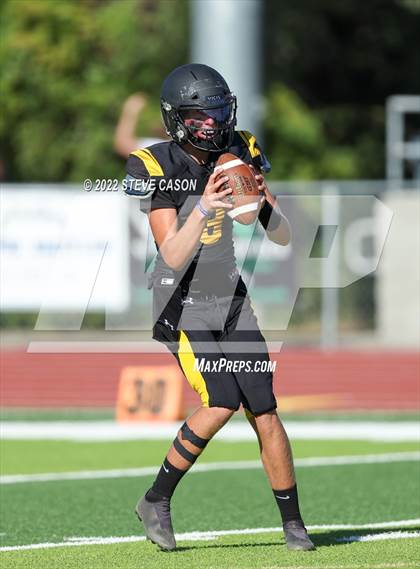 Thumbnail 2 in Inderkum @ Del Oro photogallery.