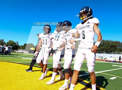 Thumbnail 2 in Inderkum @ Del Oro photogallery.