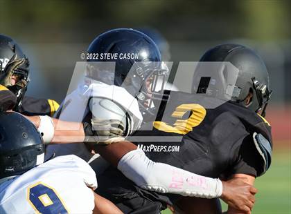 Thumbnail 2 in Inderkum @ Del Oro photogallery.