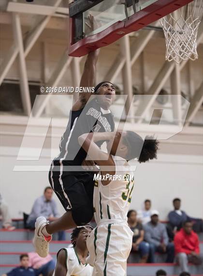 Thumbnail 3 in West vs. Stockdale photogallery.