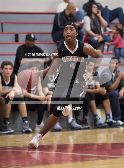 Thumbnail 3 in West vs. Stockdale photogallery.