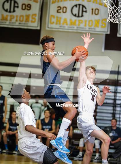 Thumbnail 3 in Crespi vs Camarillo (Sierra Canyon Invitational) photogallery.