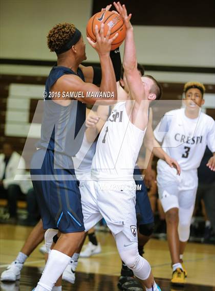 Thumbnail 3 in Crespi vs Camarillo (Sierra Canyon Invitational) photogallery.