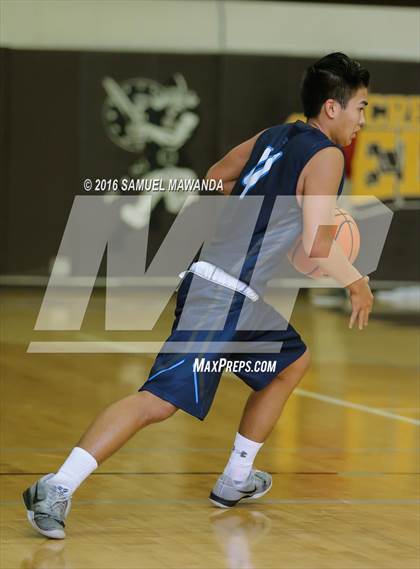 Thumbnail 2 in Crespi vs Camarillo (Sierra Canyon Invitational) photogallery.