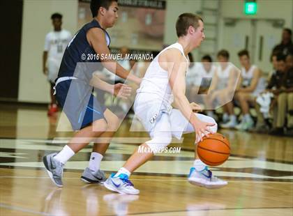 Thumbnail 3 in Crespi vs Camarillo (Sierra Canyon Invitational) photogallery.