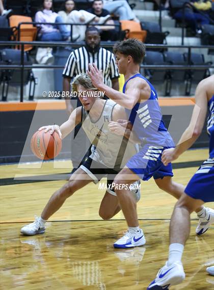 Thumbnail 2 in Broaddus @ Gary (Scrimmage) photogallery.