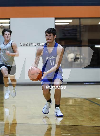 Thumbnail 1 in Broaddus @ Gary (Scrimmage) photogallery.