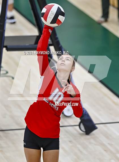Thumbnail 1 in Richmond vs Mt Vernon (IHSAA 4A Section 39 Round 1) photogallery.