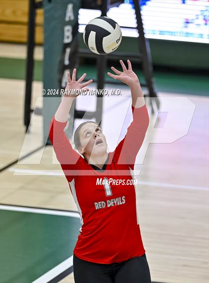 Thumbnail 2 in Richmond vs Mt Vernon (IHSAA 4A Section 39 Round 1) photogallery.