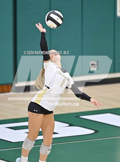 Thumbnail 2 in Richmond vs Mt Vernon (IHSAA 4A Section 39 Round 1) photogallery.