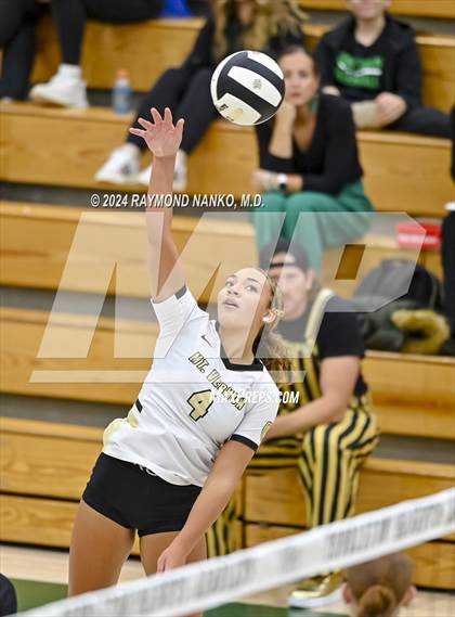 Thumbnail 1 in Richmond vs Mt Vernon (IHSAA 4A Section 39 Round 1) photogallery.