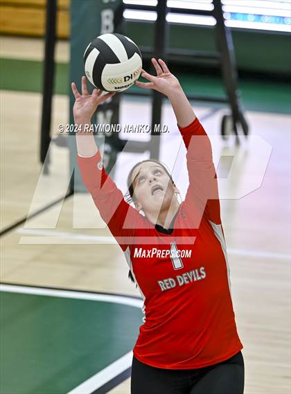 Thumbnail 3 in Richmond vs Mt Vernon (IHSAA 4A Section 39 Round 1) photogallery.