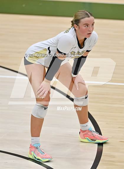 Thumbnail 3 in Richmond vs Mt Vernon (IHSAA 4A Section 39 Round 1) photogallery.