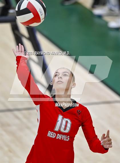 Thumbnail 2 in Richmond vs Mt Vernon (IHSAA 4A Section 39 Round 1) photogallery.