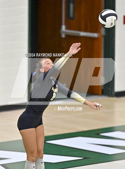 Thumbnail 2 in Richmond vs Mt Vernon (IHSAA 4A Section 39 Round 1) photogallery.