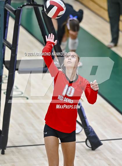 Thumbnail 2 in Richmond vs Mt Vernon (IHSAA 4A Section 39 Round 1) photogallery.