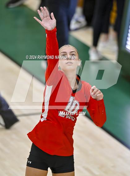 Thumbnail 1 in Richmond vs Mt Vernon (IHSAA 4A Section 39 Round 1) photogallery.