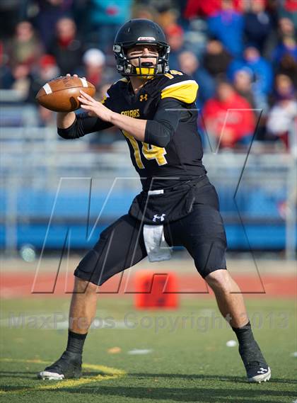 Thumbnail 1 in St. Anthony's vs. Chaminade (CHSFL Class AAA Final) photogallery.