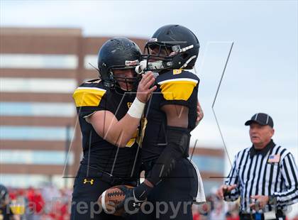 Thumbnail 1 in St. Anthony's vs. Chaminade (CHSFL Class AAA Final) photogallery.