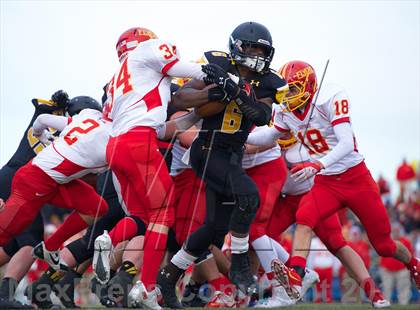Thumbnail 2 in St. Anthony's vs. Chaminade (CHSFL Class AAA Final) photogallery.