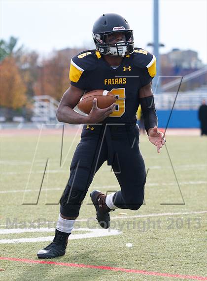 Thumbnail 3 in St. Anthony's vs. Chaminade (CHSFL Class AAA Final) photogallery.