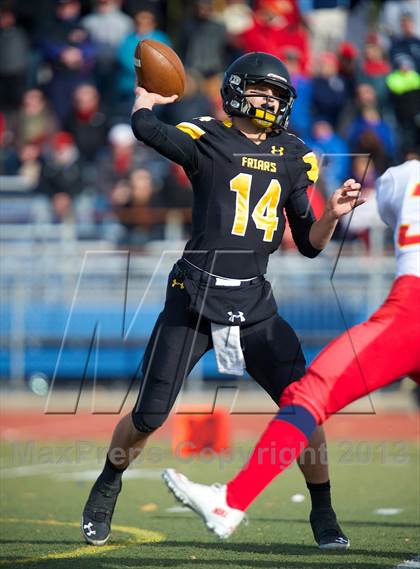 Thumbnail 3 in St. Anthony's vs. Chaminade (CHSFL Class AAA Final) photogallery.