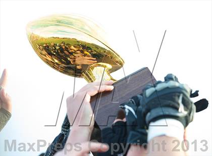 Thumbnail 1 in St. Anthony's vs. Chaminade (CHSFL Class AAA Final) photogallery.