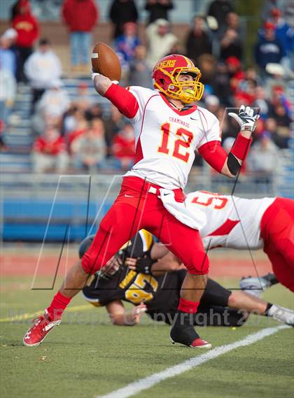 Thumbnail 2 in St. Anthony's vs. Chaminade (CHSFL Class AAA Final) photogallery.