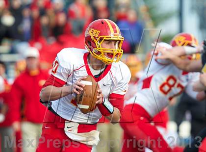 Thumbnail 1 in St. Anthony's vs. Chaminade (CHSFL Class AAA Final) photogallery.