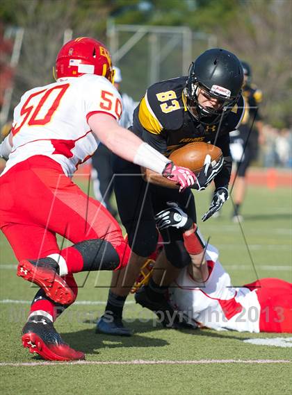 Thumbnail 2 in St. Anthony's vs. Chaminade (CHSFL Class AAA Final) photogallery.
