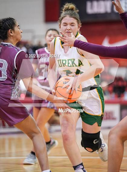 Thumbnail 2 in Eureka vs. Pyramid Lake (NIAA Class 1A State Girls Quarterfinal) photogallery.