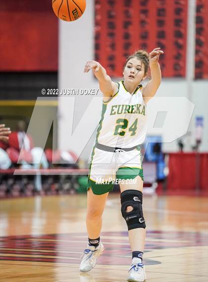 Thumbnail 3 in Eureka vs. Pyramid Lake (NIAA Class 1A State Girls Quarterfinal) photogallery.