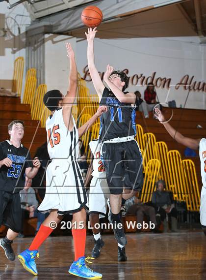 Thumbnail 1 in Edgemont vs Tuckahoe (Coaches vs Cancer Super Classic) photogallery.