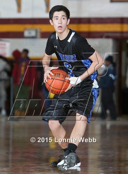 Thumbnail 3 in Edgemont vs Tuckahoe (Coaches vs Cancer Super Classic) photogallery.