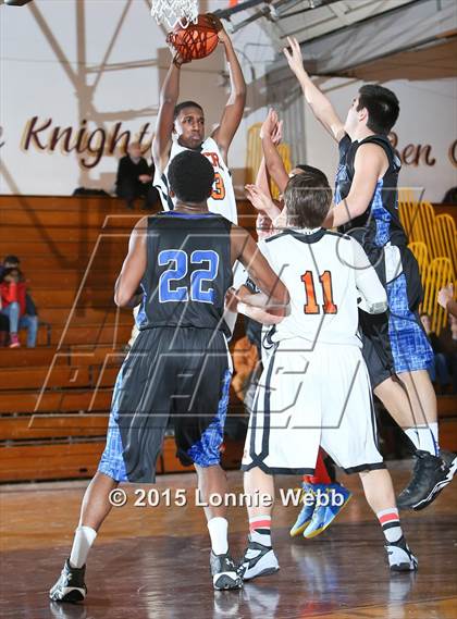 Thumbnail 2 in Edgemont vs Tuckahoe (Coaches vs Cancer Super Classic) photogallery.