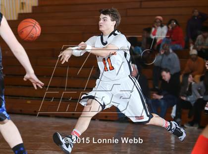 Thumbnail 1 in Edgemont vs Tuckahoe (Coaches vs Cancer Super Classic) photogallery.