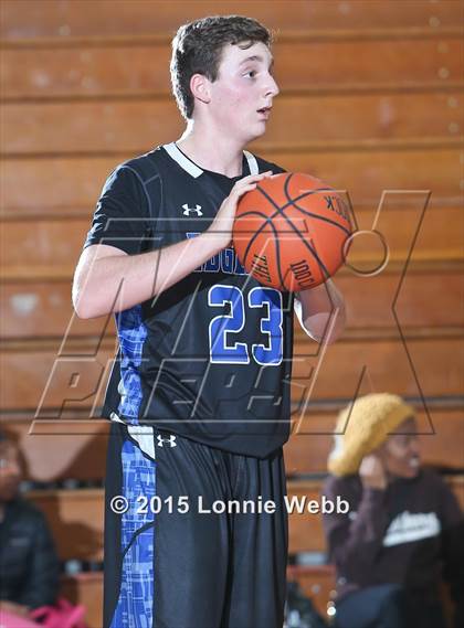 Thumbnail 2 in Edgemont vs Tuckahoe (Coaches vs Cancer Super Classic) photogallery.