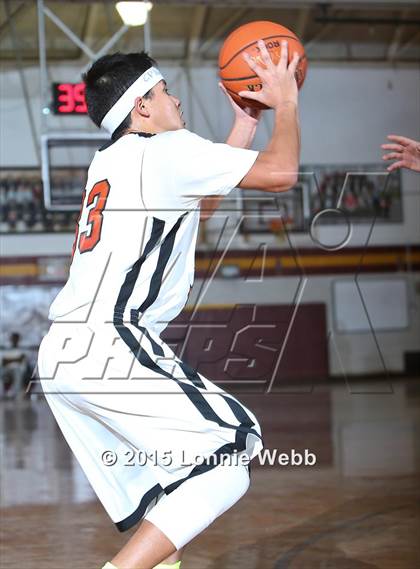 Thumbnail 2 in Edgemont vs Tuckahoe (Coaches vs Cancer Super Classic) photogallery.