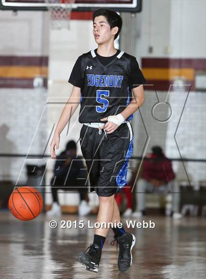 Thumbnail 2 in Edgemont vs Tuckahoe (Coaches vs Cancer Super Classic) photogallery.